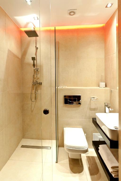 Nu Hotel Łódź Exteriör bild